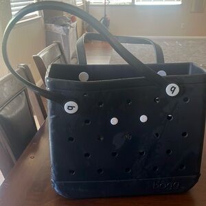 COPY - Black medium bogg bag like new only used a few times